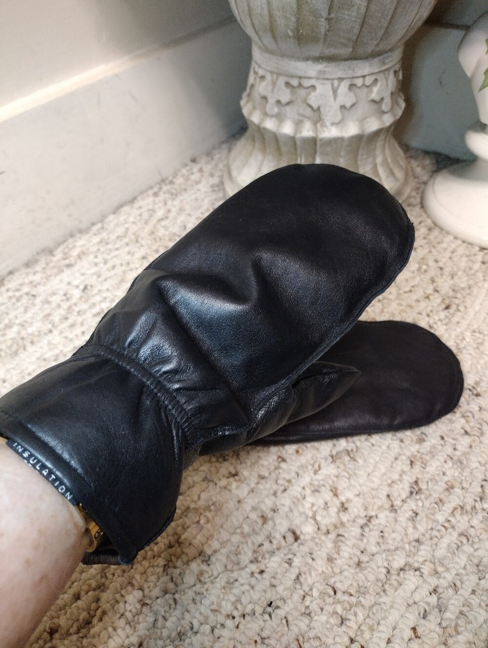 Men's Black Leather Mittens With Thermolite Insulated Lining